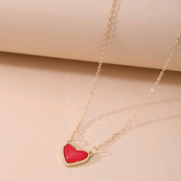 Jewelry - Red& gold heart necklace